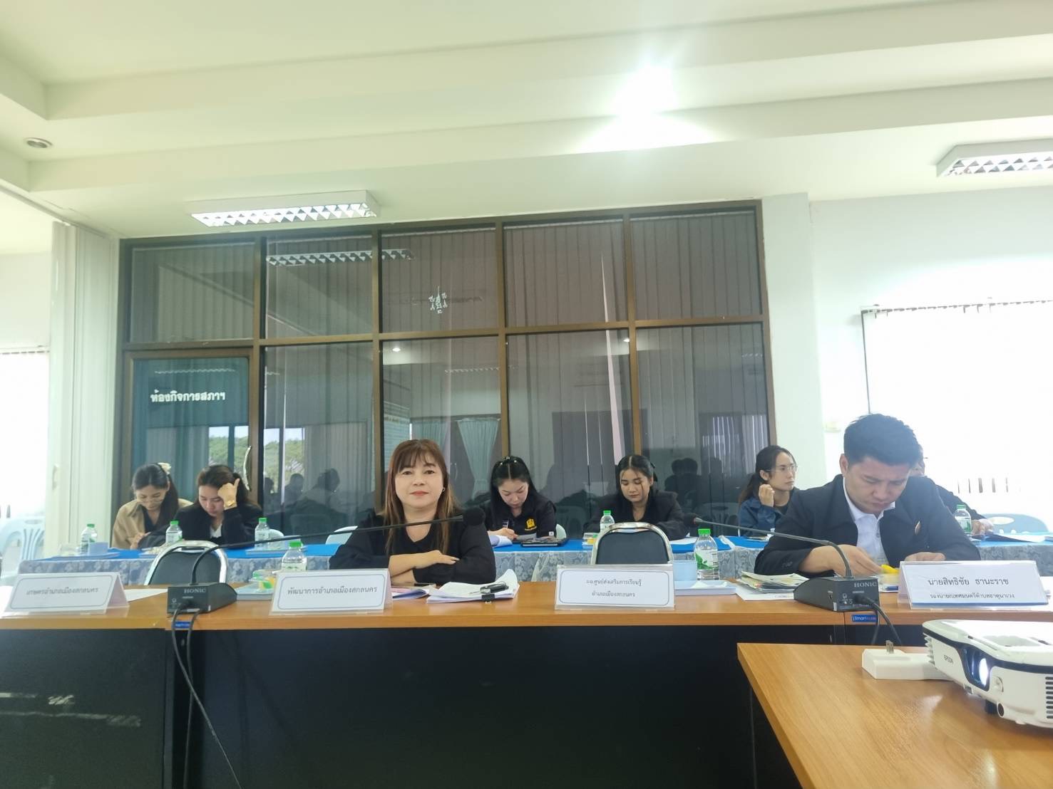 สำนักงานพัฒนาชุมชนอำเภอเมืองสกลนคร: ร่วมประชุมการบริหารจัดการขับเคลื่อนงานตำบลมั่นคง มั่งคั่ง ยั่งยืน ประจำปีงบประมาณ พ.ศ. 2569 ระดับตำบล