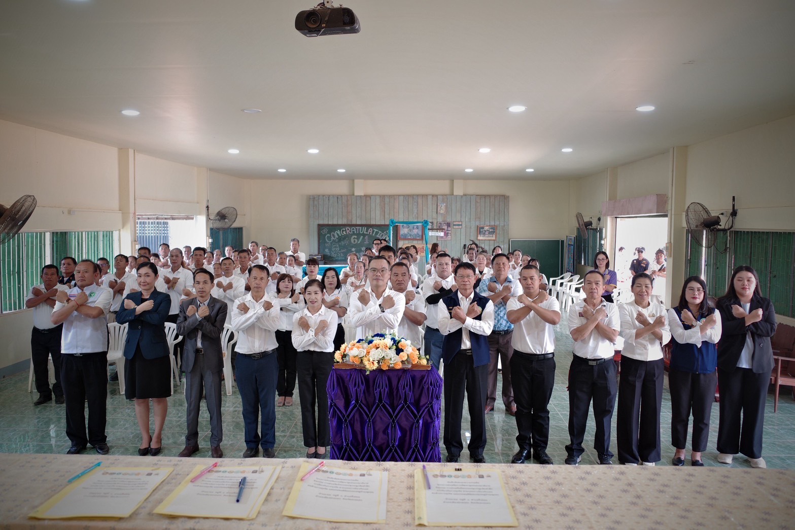 สำนักงานพัฒนาชุมชนอำเภอเมืองสกลนคร: จัดโครงการส่งเสริมการพัฒนาชุมชนธรรมาภิบาล การส่งเสริมกิจกรรมปลุก/ปลูกจิตสำนึกการป้องกันการทุจริตตามแผนการป้องกัน และต่อต้านการทุจริตและประพฤติมิชอบของหมู่บ้าน