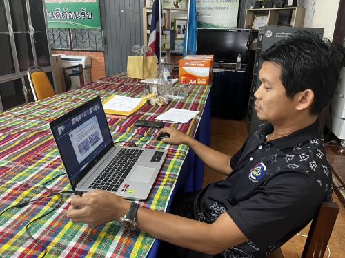 สำนักงานพัฒนาชุมชนอำเภอเมืองสกลนคร: ร่วมประชุมขับเคลื่อนโครงการ 128 กองทุนแม่ของแผ่นดิน ฯ