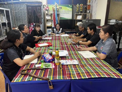 สำนักงานพัฒนาชุมชนอำเภอเมืองสกลนคร: ประชุมทีมงานสำนักงานพัฒนาชุมชนอำเภอเมืองสกลนคร