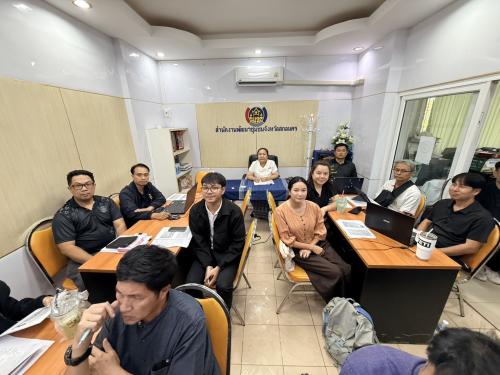  สำนักงานพัฒนาชุมชนอำเภอเมืองสกลนคร: ร่วมประชุมชี้แจงแนวทางการดำเนินงานการบริหารจัดเก็บข้อมูลความจำเป็นพื้นฐาน (จปฐ.) และข้อมูลพื้นฐานระดับหมู่บ้าน (กชช. 2ค) ประจำปี 2570